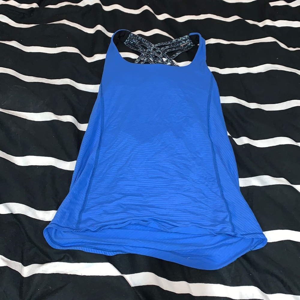 Lululemon blue workout tank top with built in bra